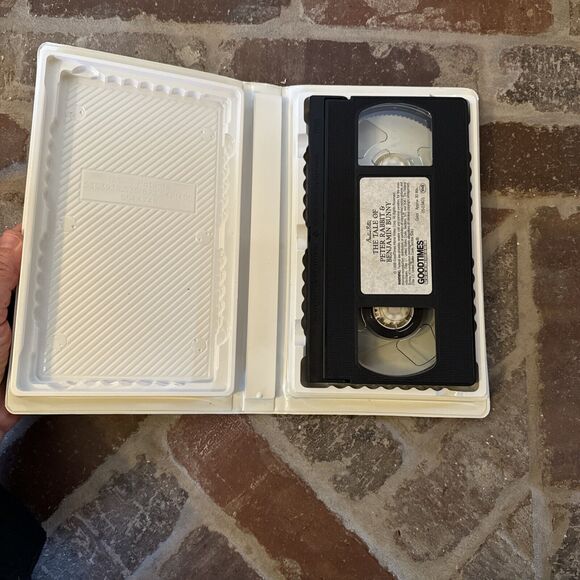 The Tale of Peter Rabbit and Benjamin Bunny (VHS‎ With CD Soundtrack) - Picture 4 of 5